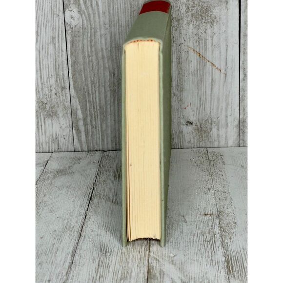 Crown of Aloes by Norah Lofts Hardcover Book 1974 - Picture 5 of 10